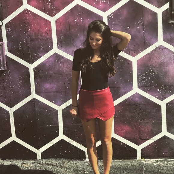 Meet your Posher, Rae - Picture 6 of 8